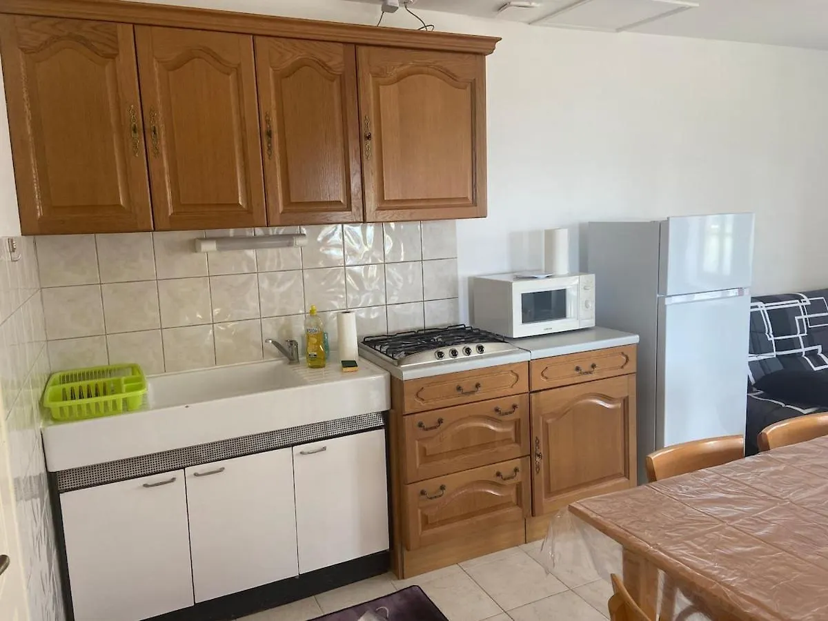 La Petite Maison Du Charnay - Lantignie Holiday home